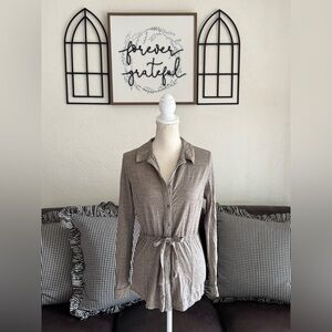 Ibex Womens 100% Merino
Wool Drawstring Shirt Tunic
Button-down Rye Heather M
